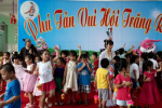 các bé vui chơi múa hát cùng chị Hằng nga và chú Cuội