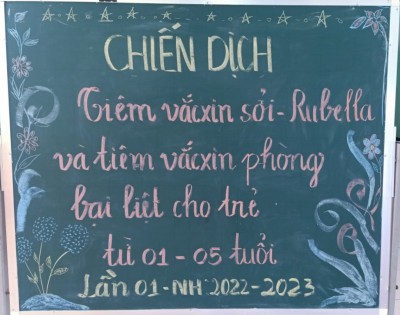 Trường Mầm non Phú Tân phối hợp với Trạm y tế triển khai chiến dịch tiêm vắc xin Sởi – Rubela và uống vắc xin phòng ngừa bại liệt cho trẻ.