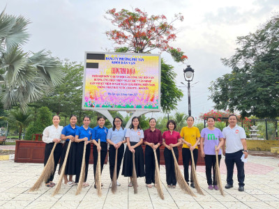 Trường mầm non Phú Tân hưởng ứng thực hiện “Ngày thứ bảy văn minh” gắn với kỷ niệm 50 năm Ngày giải phóng miền Nam thống nhất đất nước (30/4/1975 – 30/4/2025).
