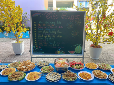 TRƯỜNG MẦM NON PHÚ TÂN TỔ CHỨC TIỆC BUFFET MỪNG LỄ HỘI TẾT NGUYÊN ĐÁN BÍNH NGỌ CHO CÁC BÉ