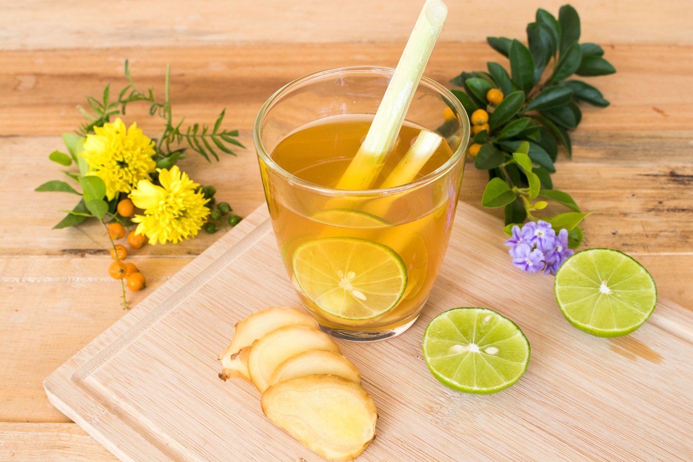 Cach nau nuoc chanh sa gung dung cach 2
