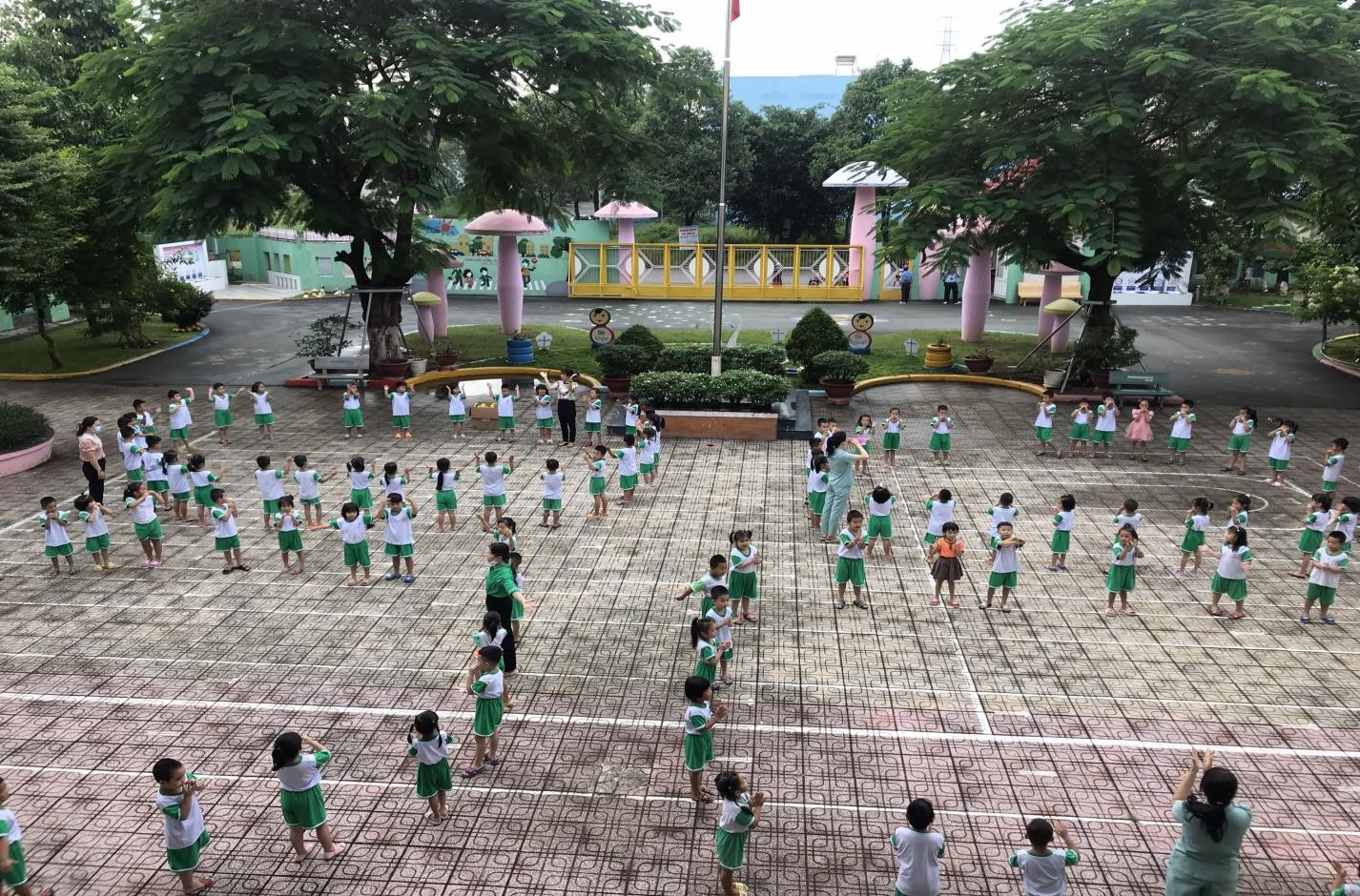 Q3
