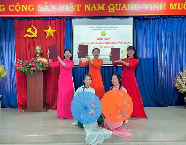 TRƯỜNG MẦM NON PHÚ TÂN  CHÀO MỪNG NGÀY NHÀ GIÁO VIỆT NAM 20/11