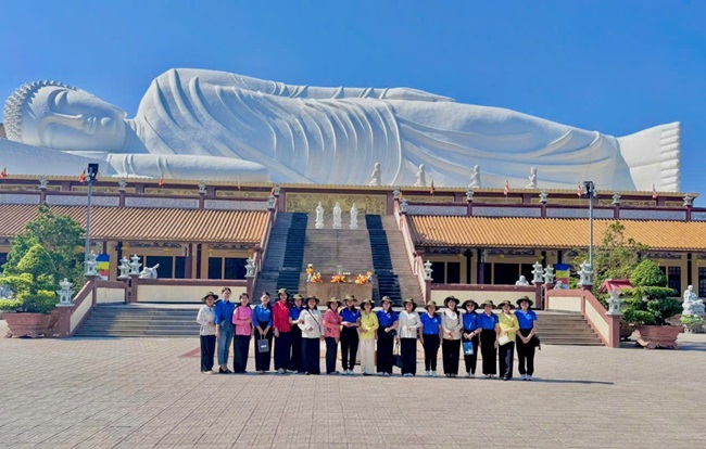 z7667745071684 852225472362668251cc4cfc01af6b19